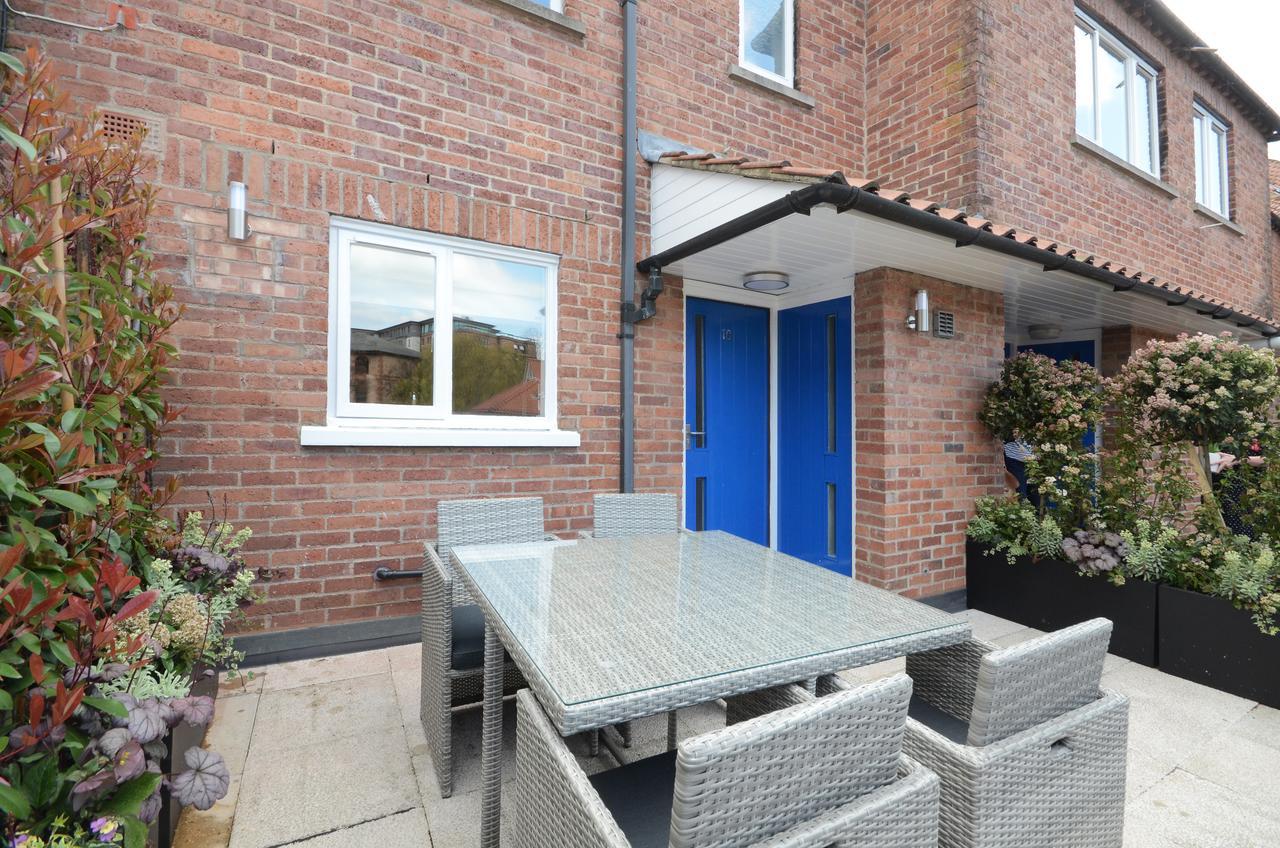 Fossgate Luxury Duplex City Centre Apartment With Free Parking York Exteriör bild